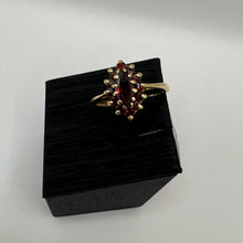 Load image into Gallery viewer, Vintage-Inspired Garnet Cluster Ring