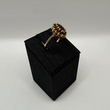 Load image into Gallery viewer, Vintage-Inspired Garnet Cluster Ring
