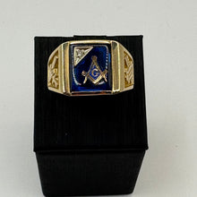 Load image into Gallery viewer, Men’s Masonic Sapphire Ring