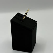 Load image into Gallery viewer, Gold Contour V-Notch Wedding Band