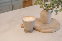 Load image into Gallery viewer, 16oz French Provincial Candle- Queen of Bourbon