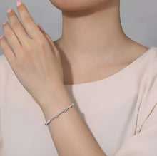 Load image into Gallery viewer, 2.04 CTW Semi-Bezel Link Bracelet