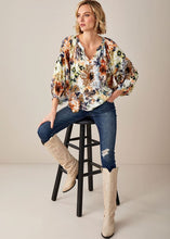 Load image into Gallery viewer, Floral Print Blouse