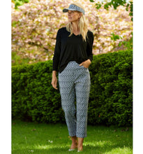 Load image into Gallery viewer, Millennial Fabric Cropped Geometric Print Pants