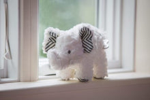 Load image into Gallery viewer, Afrique Musical Elephant