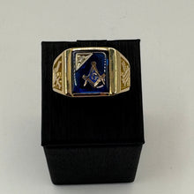 Load image into Gallery viewer, Men’s Masonic Sapphire Ring