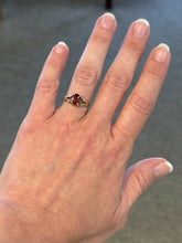 Load image into Gallery viewer, Garnet Twist Ring