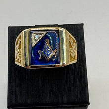 Load image into Gallery viewer, Men’s Masonic Sapphire Ring