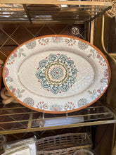 Load image into Gallery viewer, Mandela Oval Platter