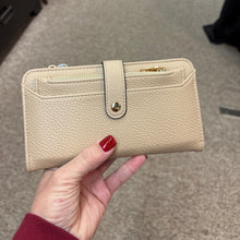 Load image into Gallery viewer, Macy Wallet- Parchment
