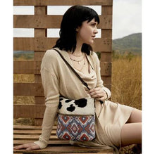 Load image into Gallery viewer, Blue Corals Small Crossbody Bag