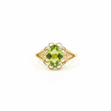 Load image into Gallery viewer, Vintage-Inspired Peridot Ring