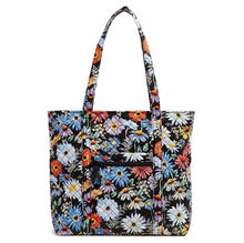 Load image into Gallery viewer, Daisies Vera Tote
