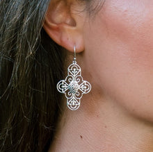 Load image into Gallery viewer, Zelda Earrings