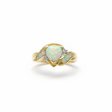 Load image into Gallery viewer, Triangle Opal Ring