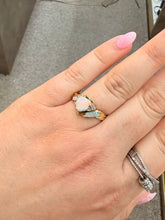 Load image into Gallery viewer, Triangle Opal Ring