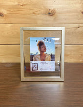 Load image into Gallery viewer, Gold Tabletop Floatable Frame
