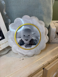 Scallop Small Resin Frame