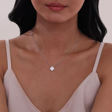 Load image into Gallery viewer, 0.49 CTW Halo Necklace