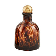 Load image into Gallery viewer, Round Tortoise Decanter