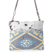 Load image into Gallery viewer, Tufts Pattern Woven Hairon Crossbody