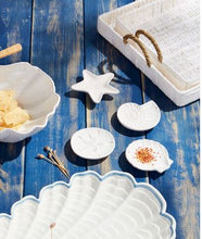 Load image into Gallery viewer, Shell Tidbit Plates, 4 asst