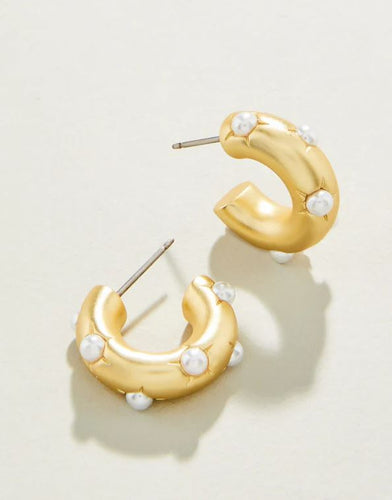 Chubby Hoop Earrings Pearl