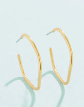 Load image into Gallery viewer, Ripple Wave Hoop Earrings