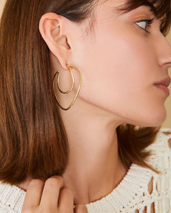 Winding Oak Hoop Earrings Gold