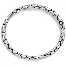 Load image into Gallery viewer, Pebble Slim Hinged Bangle