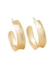Load image into Gallery viewer, Queenie Midi Hoop Earring Gold