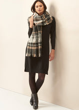 Load image into Gallery viewer, Paris Plaid Scarf